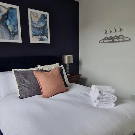 Idyllic Abode In Picturesque Clifton Village Διαμέρισμα